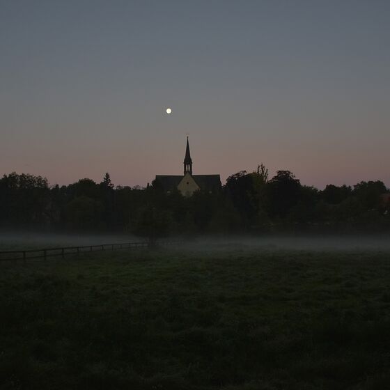Kloster mit Mond 29.09.2015 023
